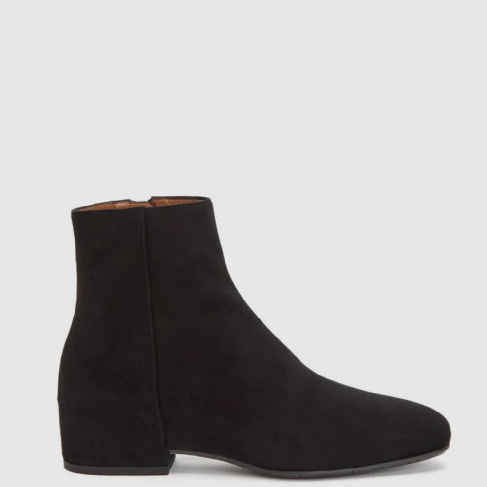 AQUATALIA WOMENS BOOTIES, BLACK SUEDE SIZE 5.5